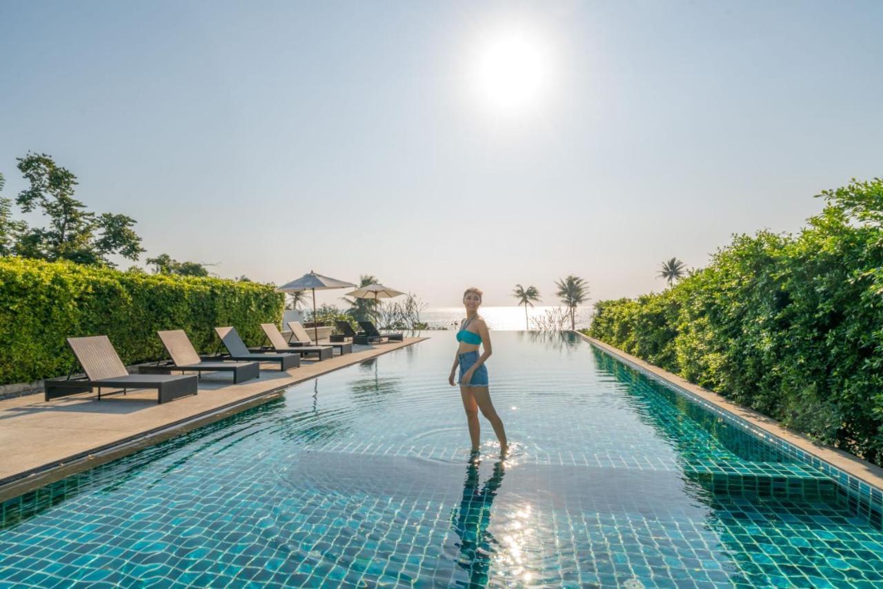 Seanery Beach Resort Bang Saphan Exteriör bild