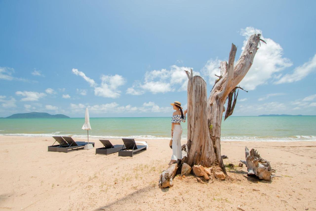 Seanery Beach Resort Bang Saphan Exteriör bild